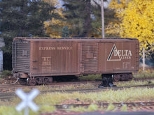Load image into Gallery viewer, WEATHERED DL 2023 - HO Scale Atlas USRA Rebuilt Steel 40' Box Car
