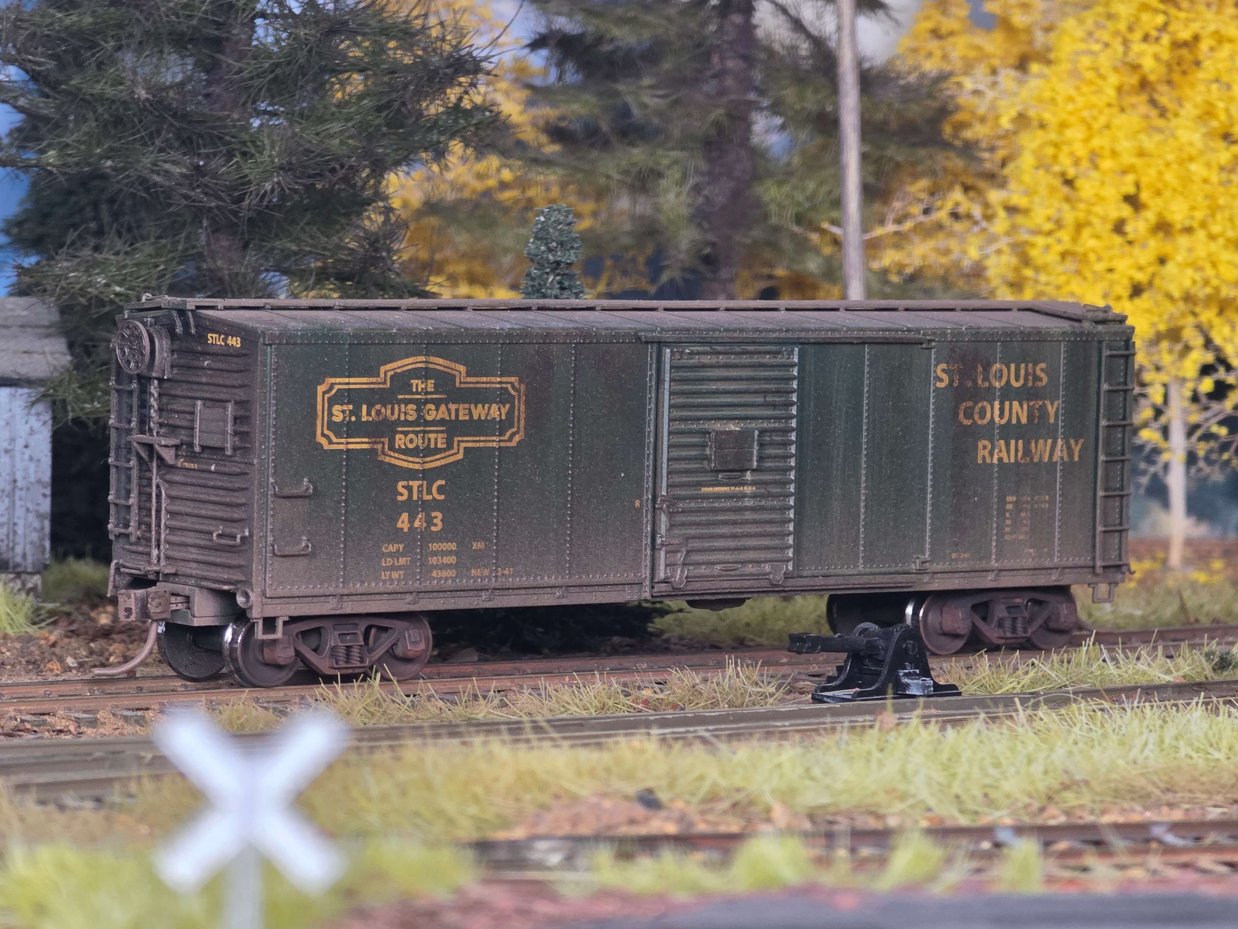 WEATHERED STLC 443 - HO Scale Atlas USRA Rebuilt Steel 40' Box Car
