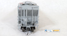 Load image into Gallery viewer, KP 60308 - HO-Scale Tangent Scale Models PS-4750 Covered Hopper
